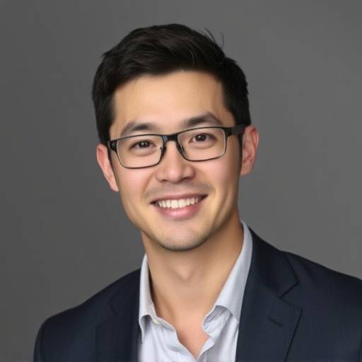Headshot of David Lee